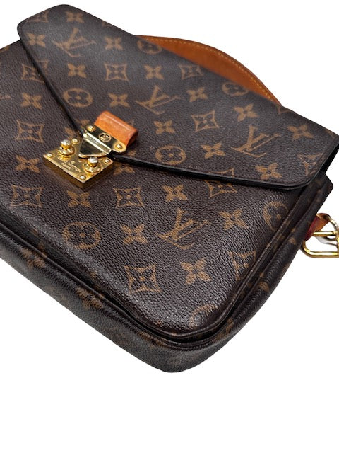 Louis Vuitton Pochette Metis