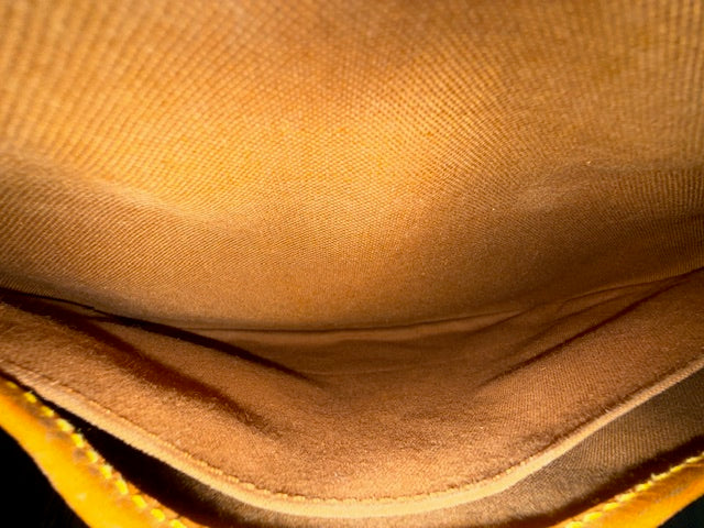 Louis Vuitton Saumur 30 Crossbody