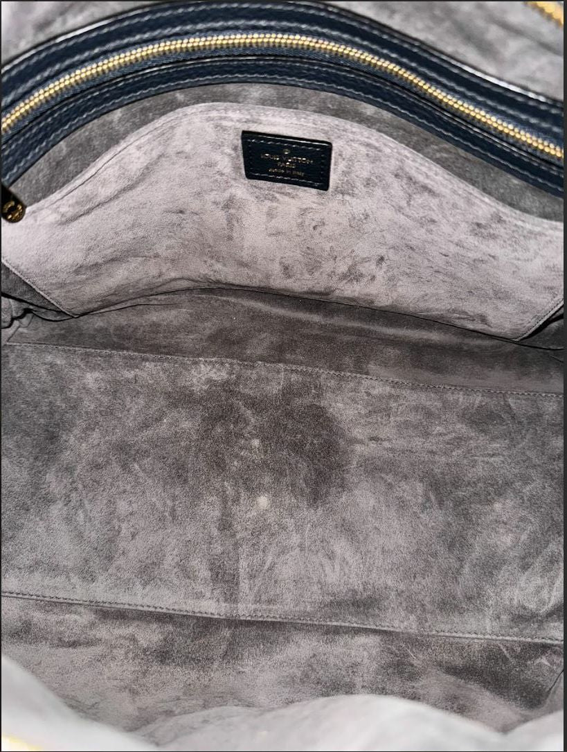 Louis Vuitton Veau Cachemire SC MM