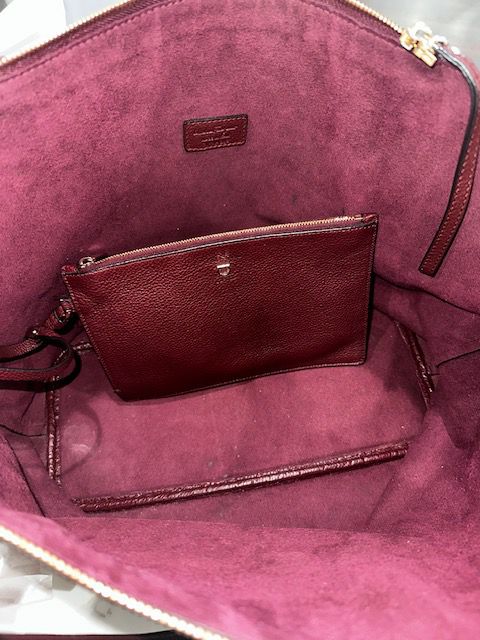 Salvatore Ferragamo Gancini Medium City Tote