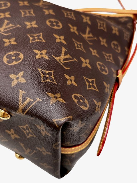 Louis Vuitton CarryAll MM