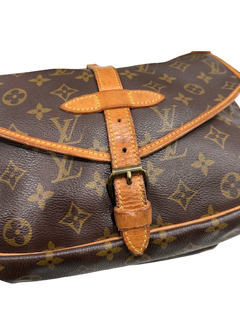Louis Vuitton Saumur 30 Crossbody