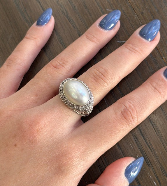Mabe Pearl & Cubic Zirconia Halo Ring - Size 8