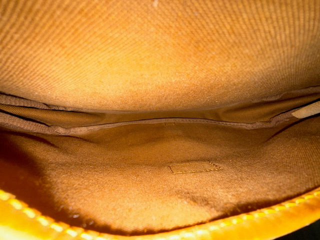 Louis Vuitton Saumur 30 Crossbody