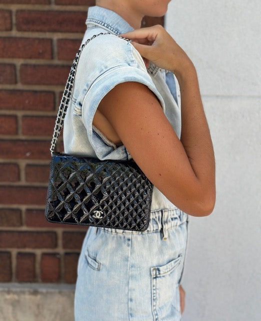 Chanel Wallet on Chain