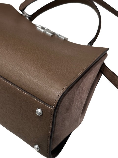 Eleanor Satchel
