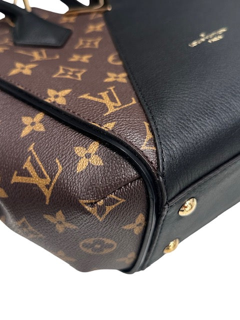 Louis Vuitton Kimono PM - Very Good