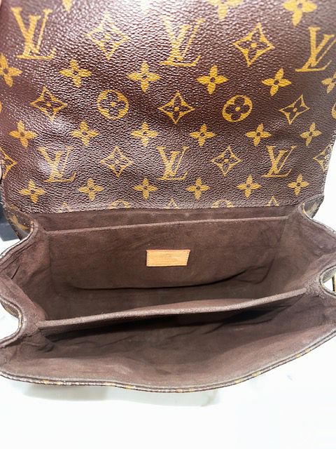 Louis Vuitton Pochette Metis