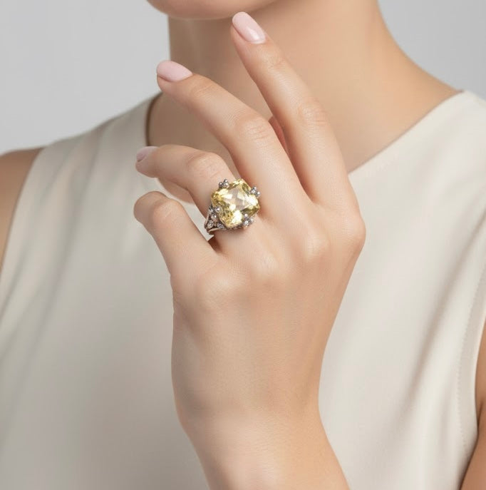 18ct Canary Citrine Ring - Size 6.5