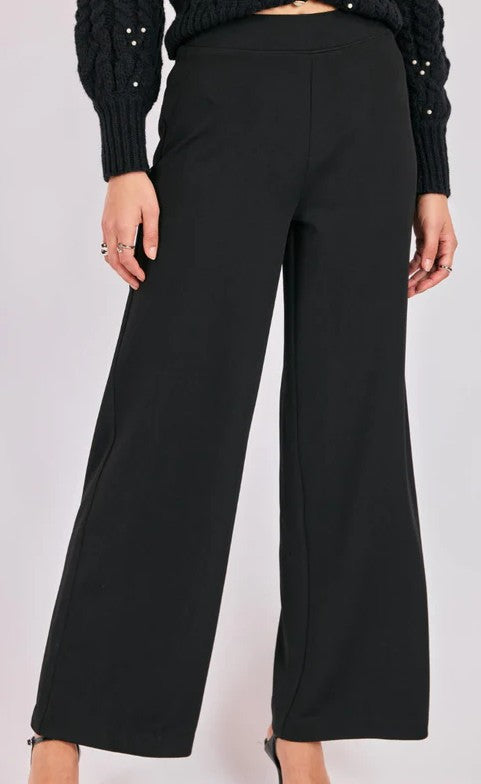 Sadie & Sage Straight Leg Pants