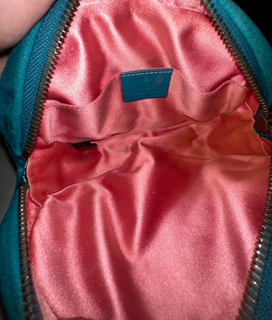 Gucci GG Marmont Matelasse Velvet Belt Bag