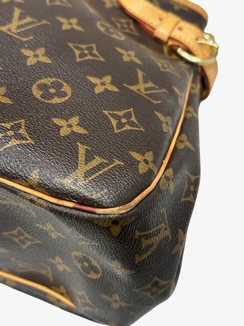 Louis Vuitton Batignolles Horizontal Shoulder Bag