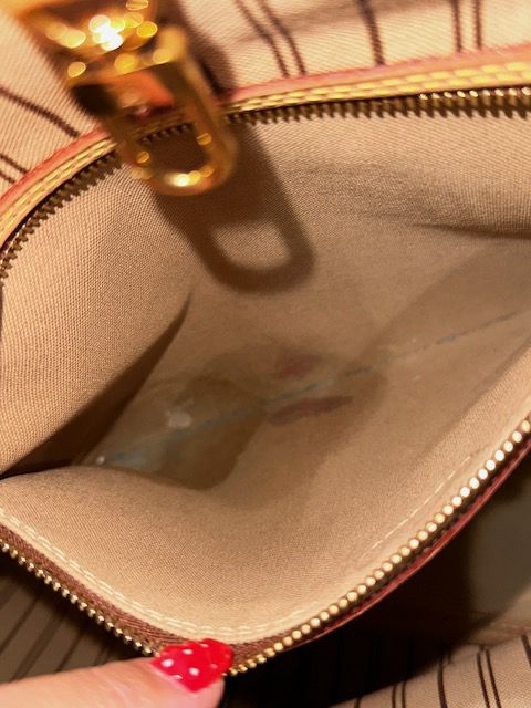 Louis Vuitton Neverfull MM