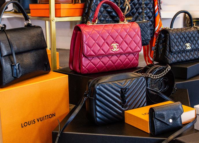【限定品＊入手困難】LV Croissant PM バッグ【送料無料】 DSC00910_550x.JPG?v=1556589904