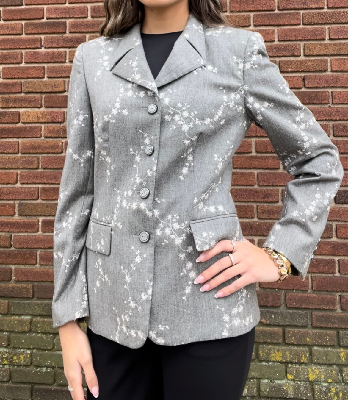 Escada Size 36 Grey Wool Blazer - One Savvy Design Consignment